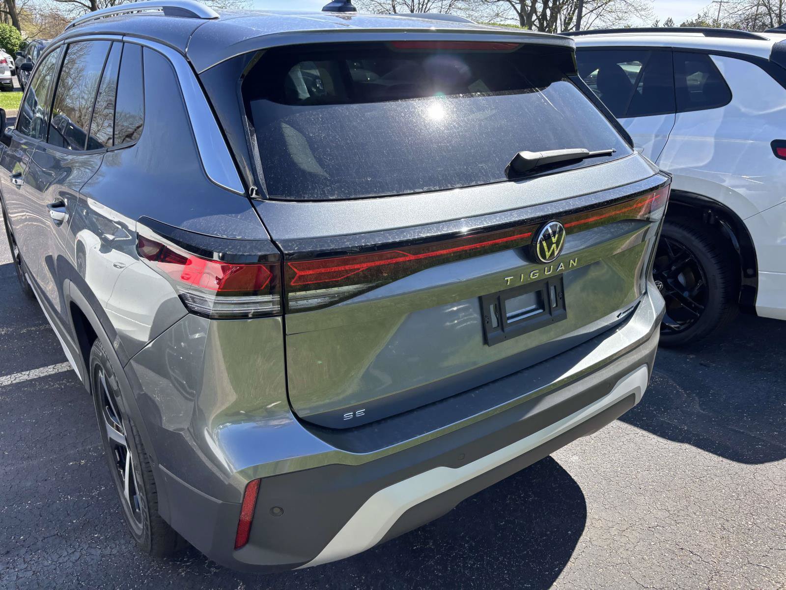 New 2026 Volkswagen Tiguan SE AWD/4WD image 10