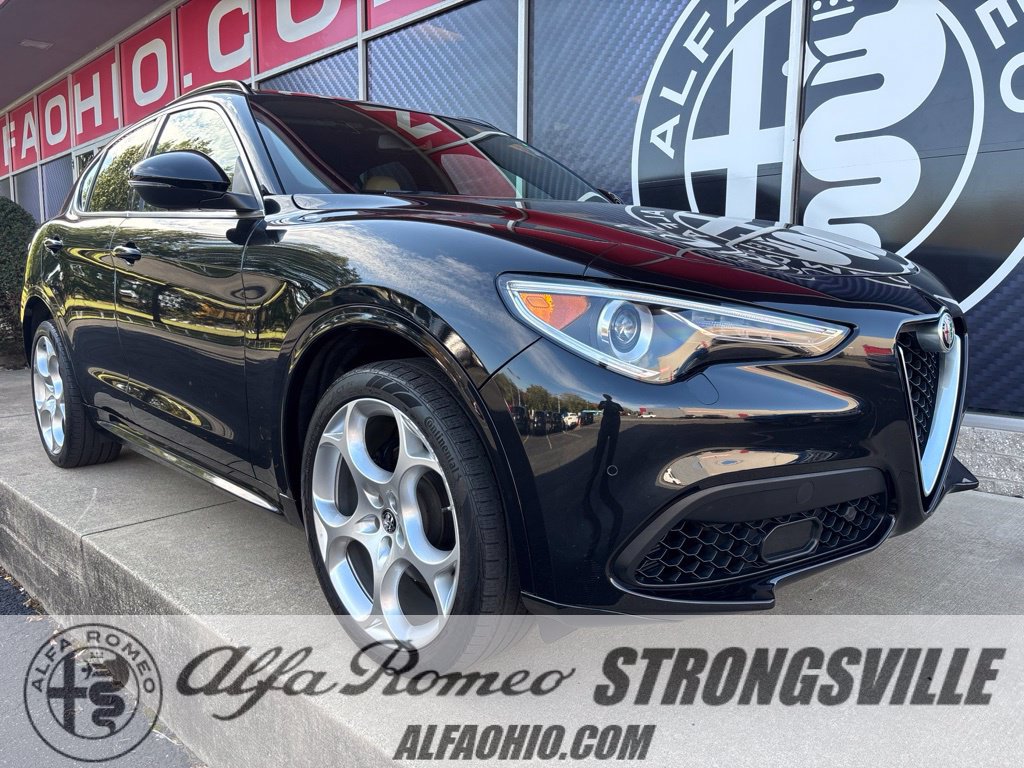 Used 2023 Alfa Romeo Stelvio Ti Lusso w/ Quick Order Package 22X Lusso AWD/4WD image 1