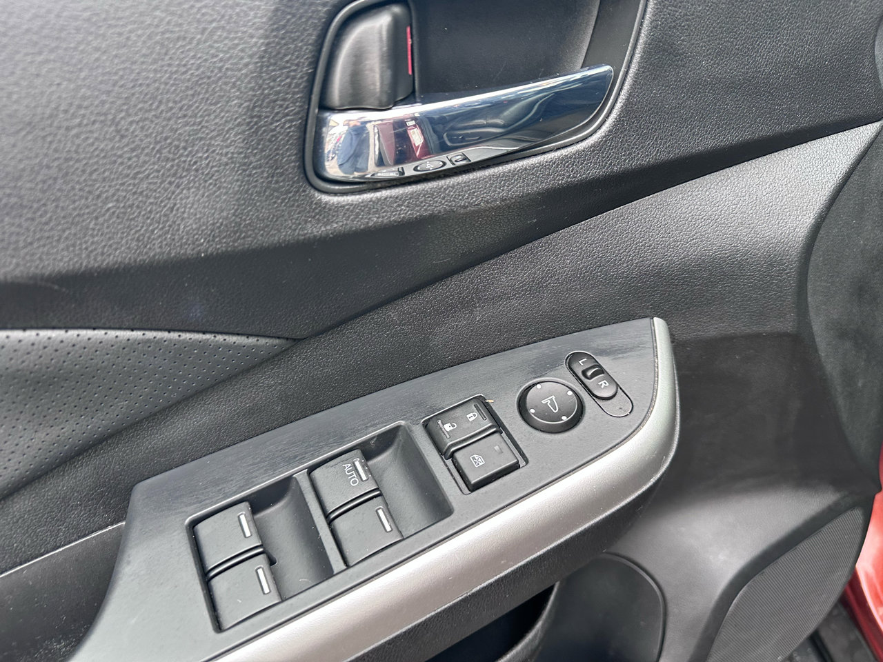 Used 2015 Honda CR-V EX-L image 34