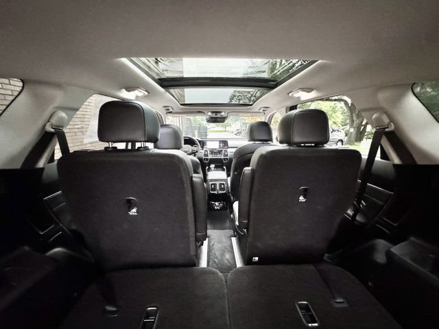 Used 2023 Kia Sorento SX AWD/4WD image 22