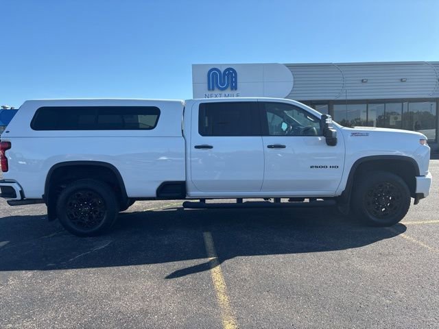 Used 2022 Chevrolet Silverado 2500 LTZ w/ LTZ Plus Package AWD/4WD image 6