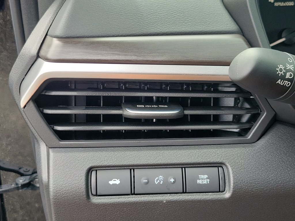 New 2026 Nissan Altima 2.5 SV FWD image 29