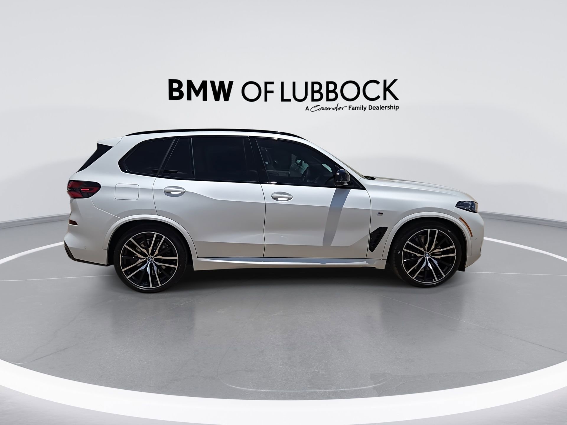 New 2026 BMW X5 M60i AWD/4WD image 9