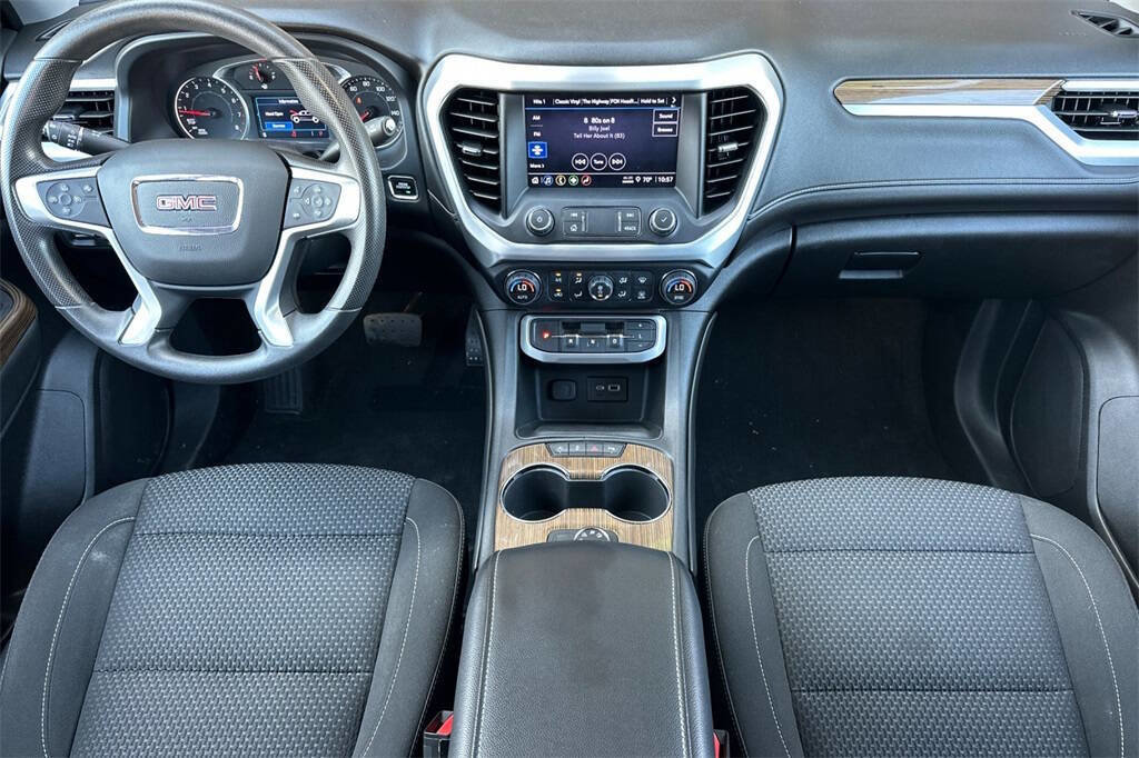 Used 2022 GMC Acadia SLE image 13