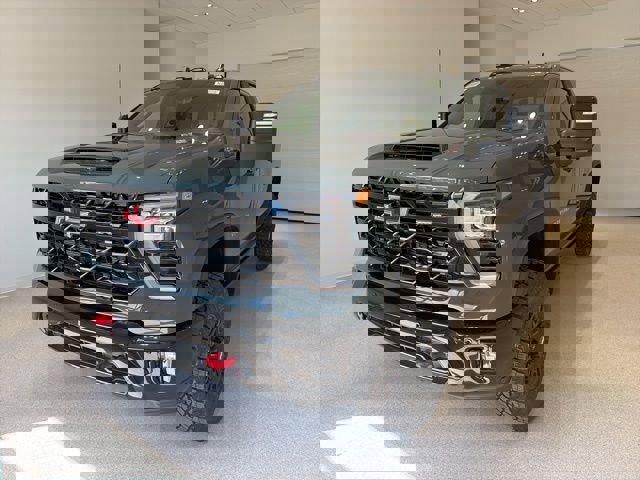 New 2026 Chevrolet Silverado 2500 ZR2 image 3