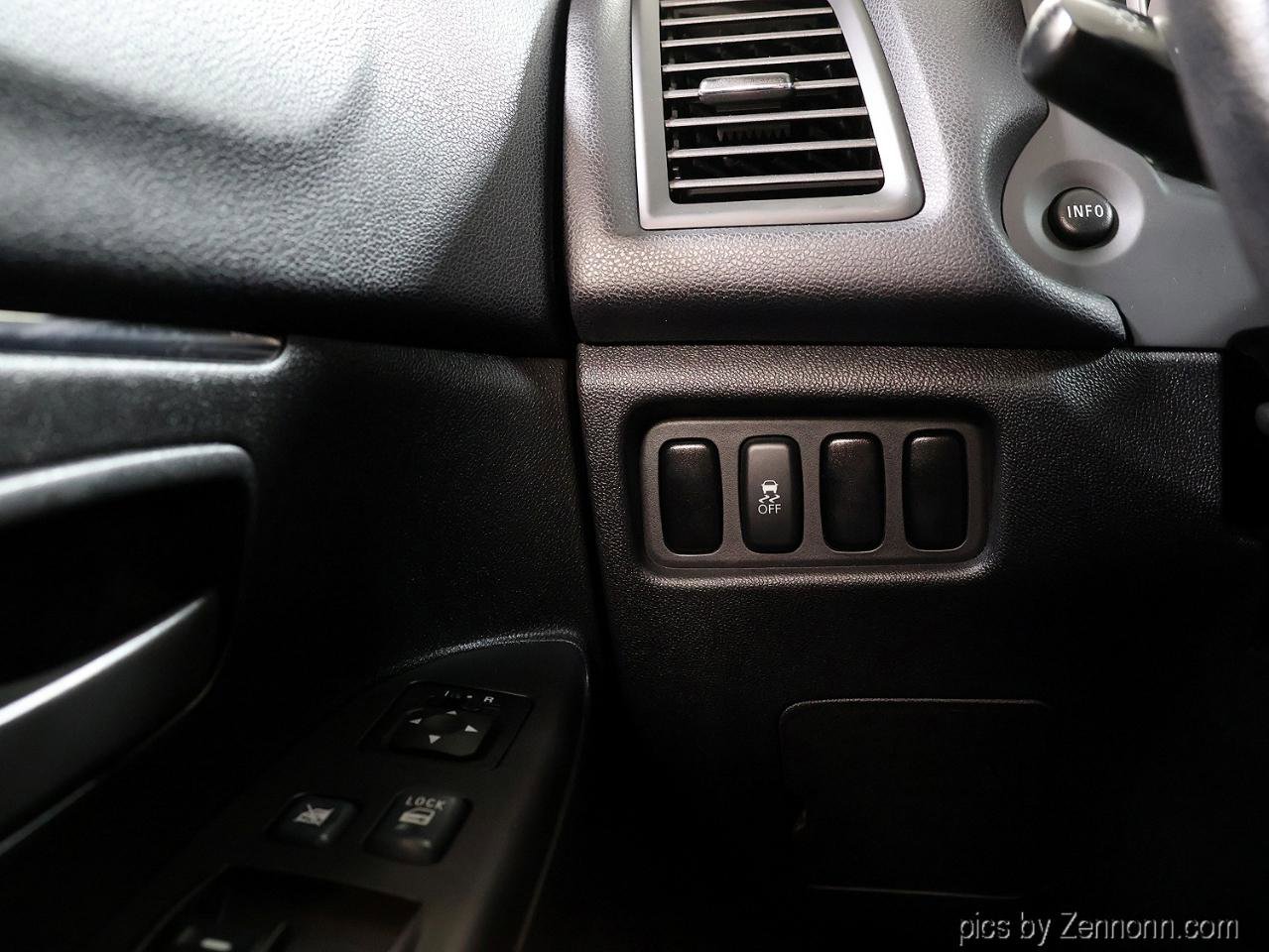 Used 2013 Mitsubishi Outlander Sport ES image 21