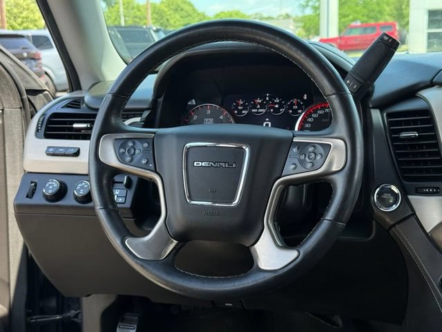 Used 2016 GMC Yukon Denali w/ Open Road Package AWD/4WD image 8
