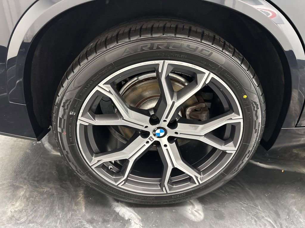 Used 2020 BMW X5 xDrive40i w/ M Sport Package image 34