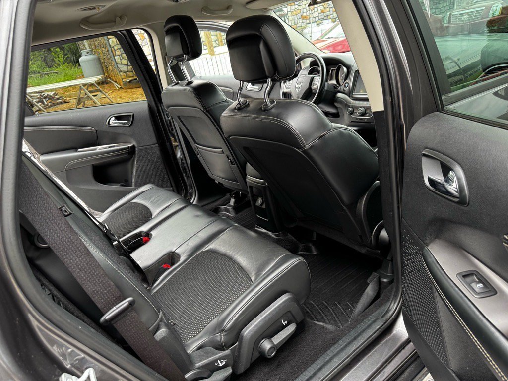 Used 2015 Dodge Journey Crossroad w/ Flexible Seating Group image 21