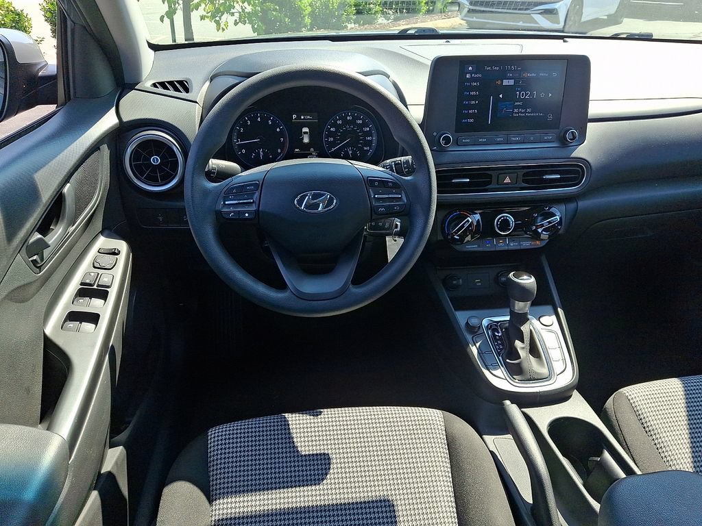 Used 2022 Hyundai Kona SE FWD image 11