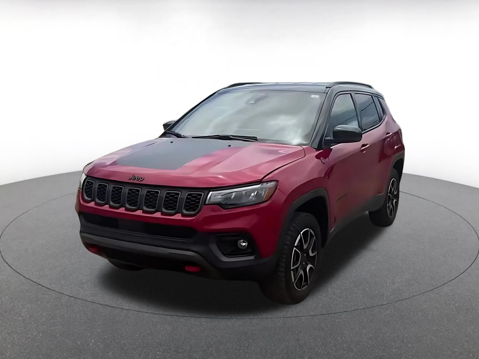 Used 2025 Jeep Compass Trailhawk AWD/4WD image 4