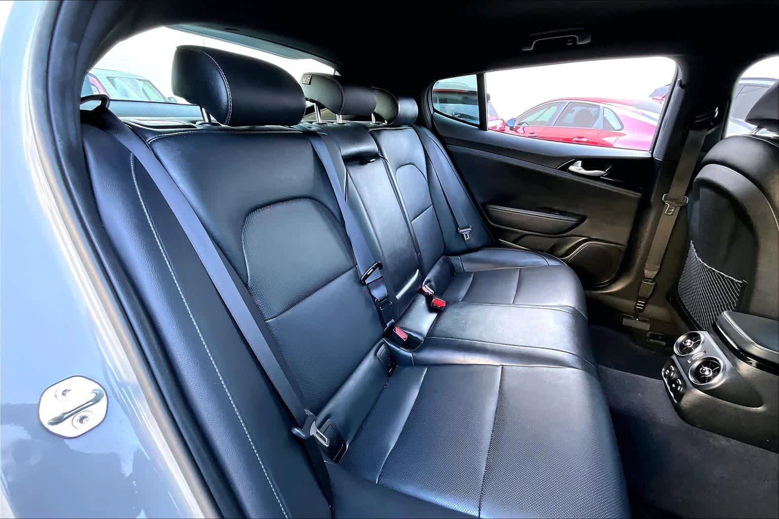 Used 2022 Kia Stinger GT-Line RWD image 19