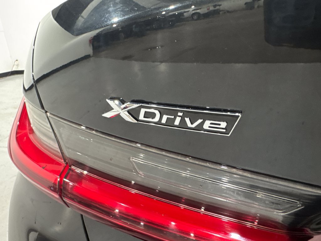 Used 2022 BMW 330i xDrive Sedan AWD/4WD image 29