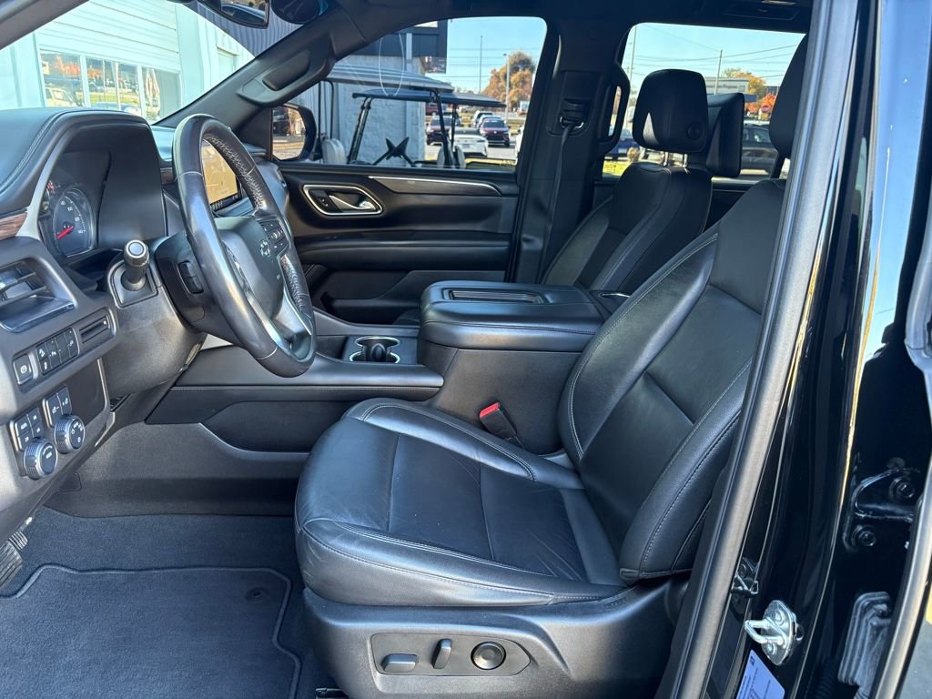 Used 2021 Chevrolet Tahoe Z71 w/ Rear Media and Nav Package image 14