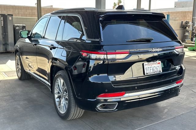 Used 2023 Jeep Grand Cherokee Summit w/ Luxury Tech Group V image 6