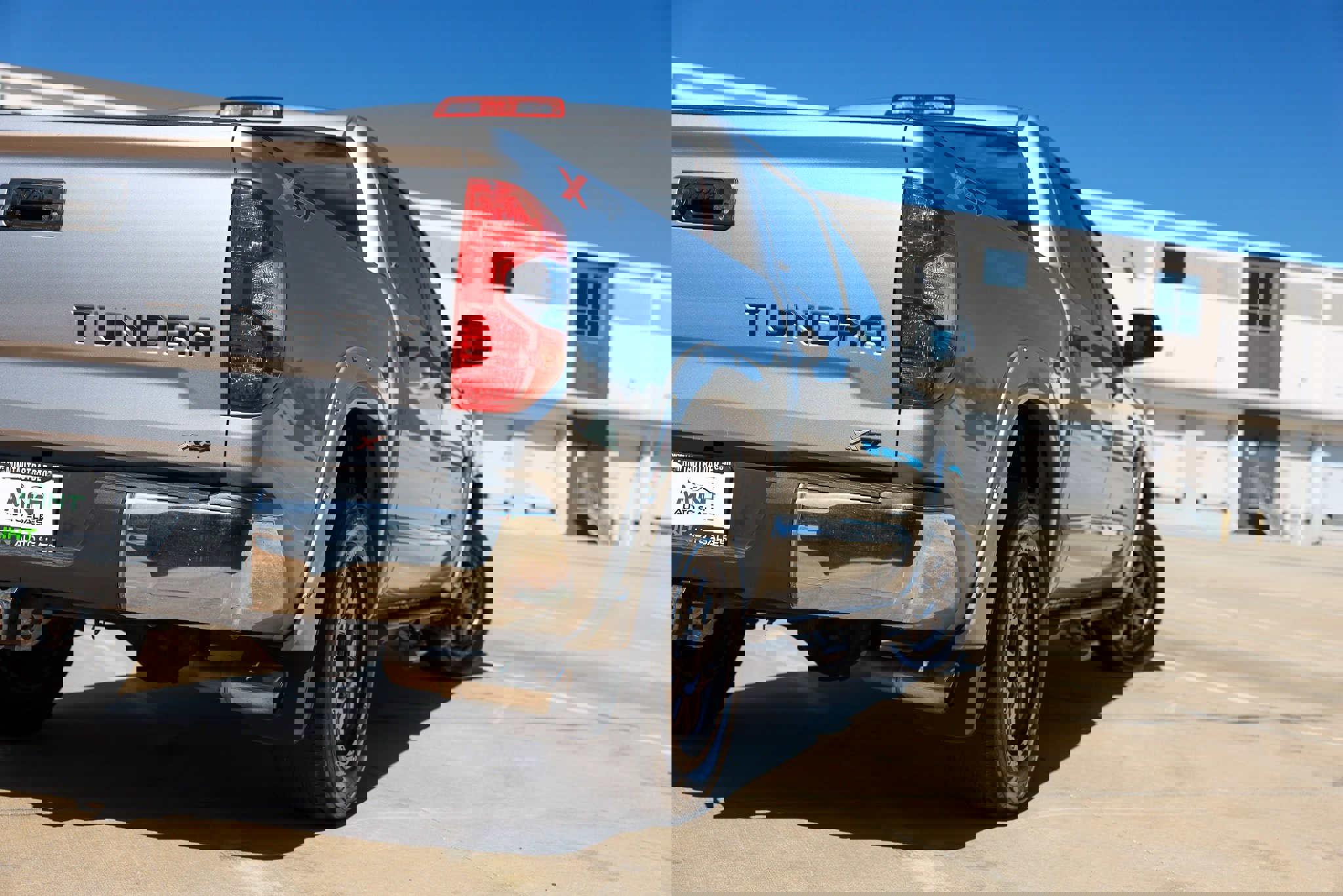 Used 2017 Toyota Tundra SR5 w/ SR5 Upgrade Package image 49