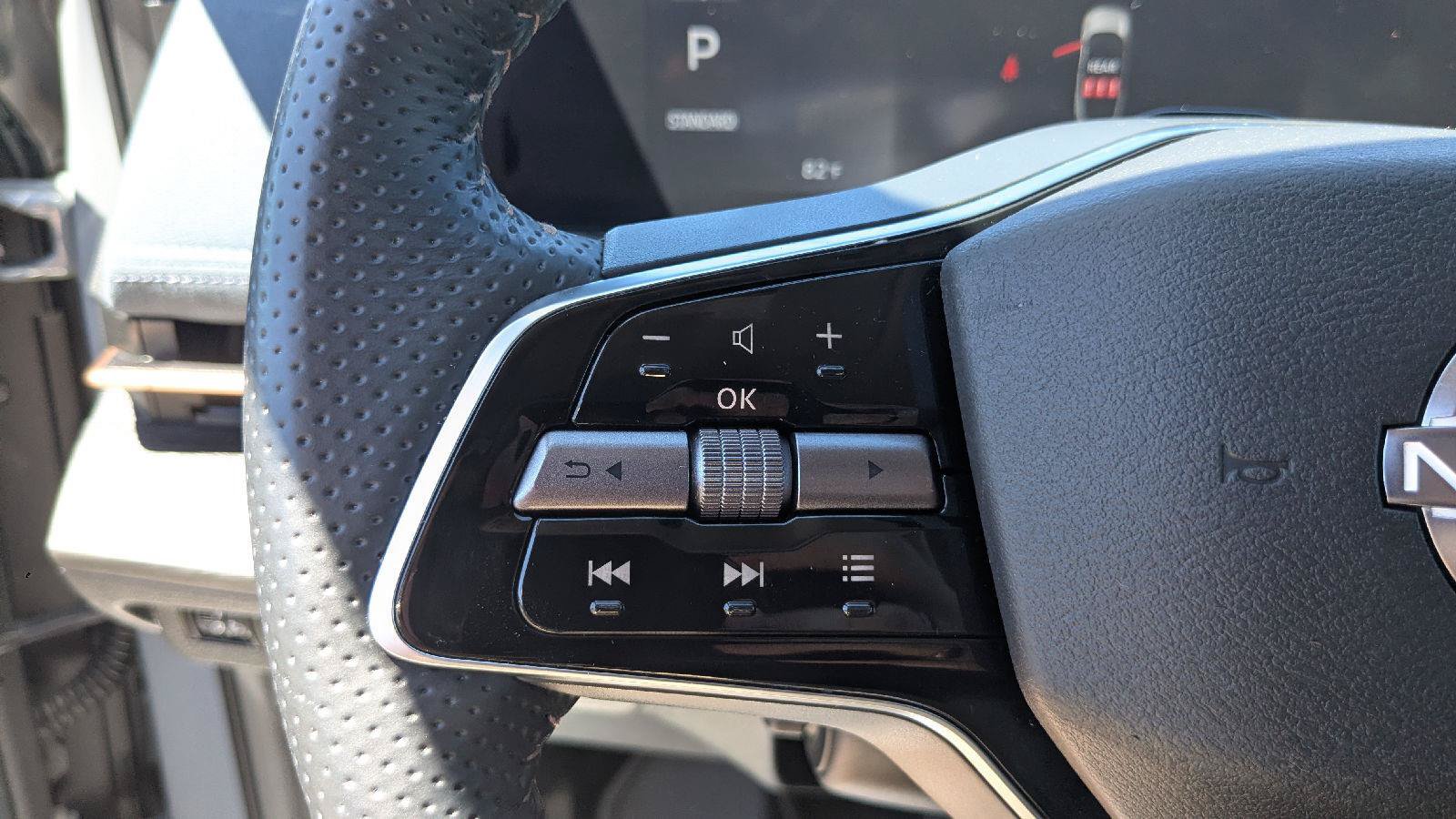 Used 2023 Nissan Ariya AWD/4WD image 22