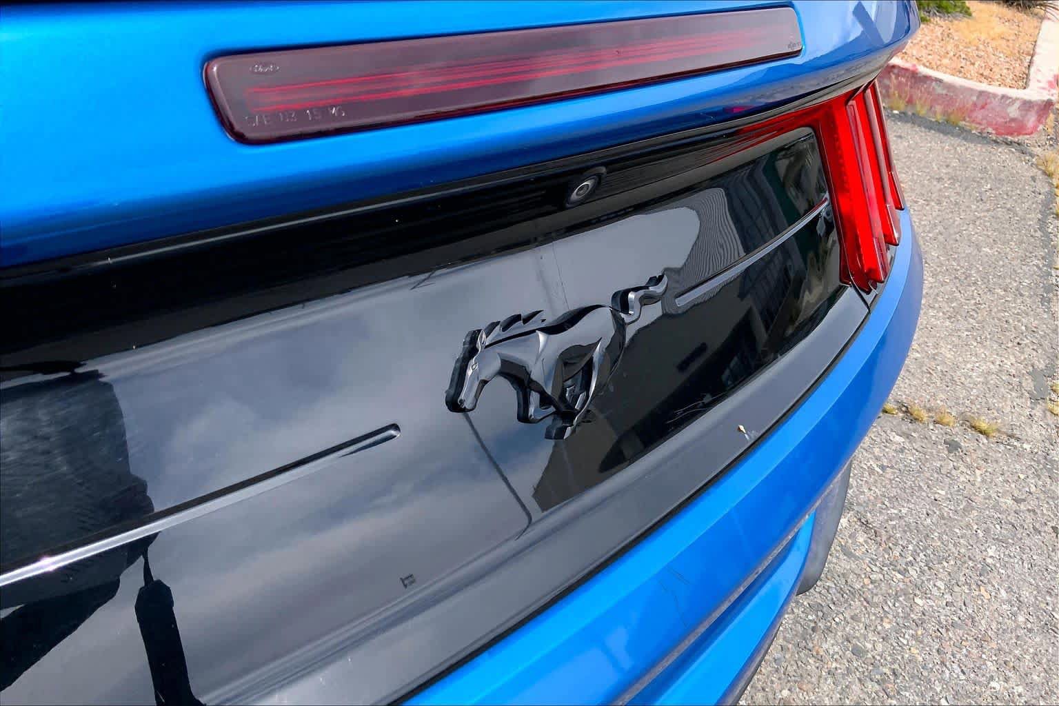 Used 2019 Ford Mustang Convertible w/ Equipment Group 101A RWD image 28