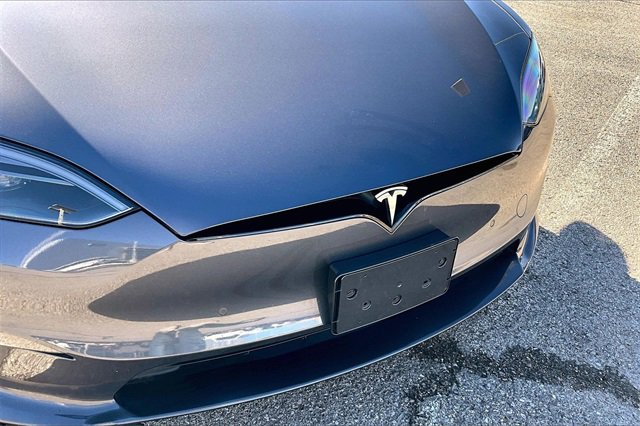 Used 2022 Tesla Model S Plaid image 21