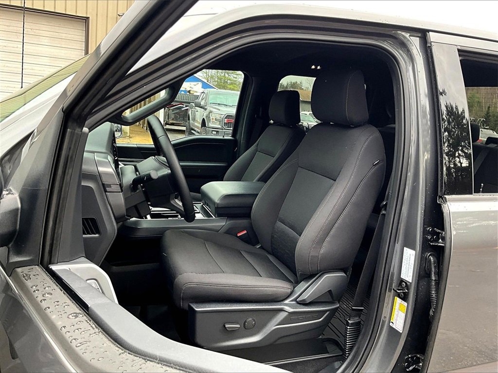 New 2025 Ford F150 XLT w/ Equipment Group 301A Standard image 10