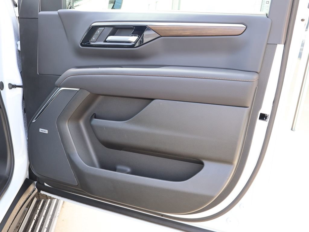 New 2026 Chevrolet Tahoe High Country AWD/4WD image 45
