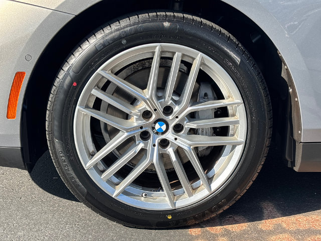 Used 2024 BMW 530i w/ Convenience Package RWD image 6