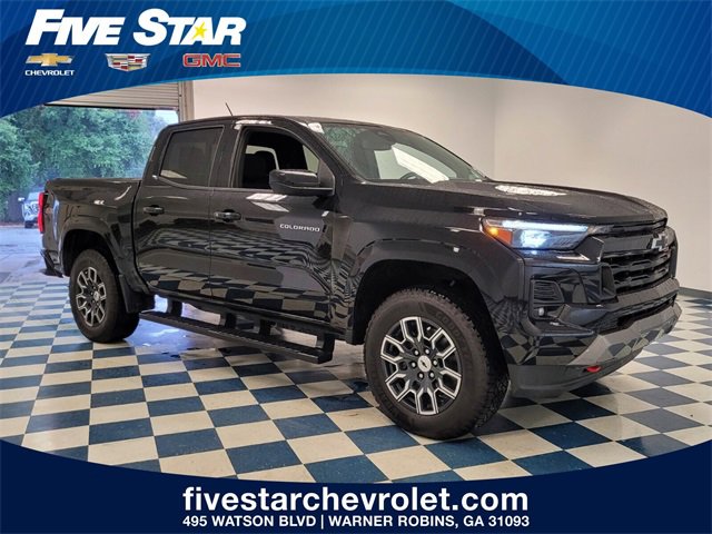 Used 2023 Chevrolet Colorado Z71 w/ Z71 Convenience Package 2