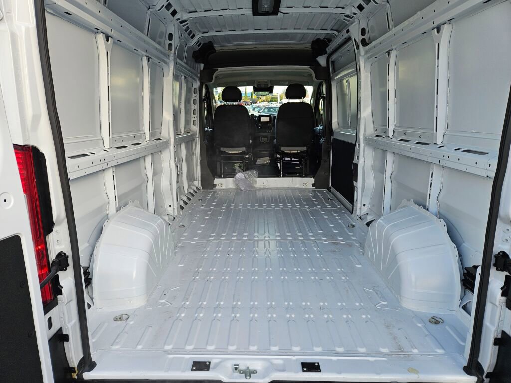Used 2025 RAM ProMaster 2500 w/ Safety Group image 12