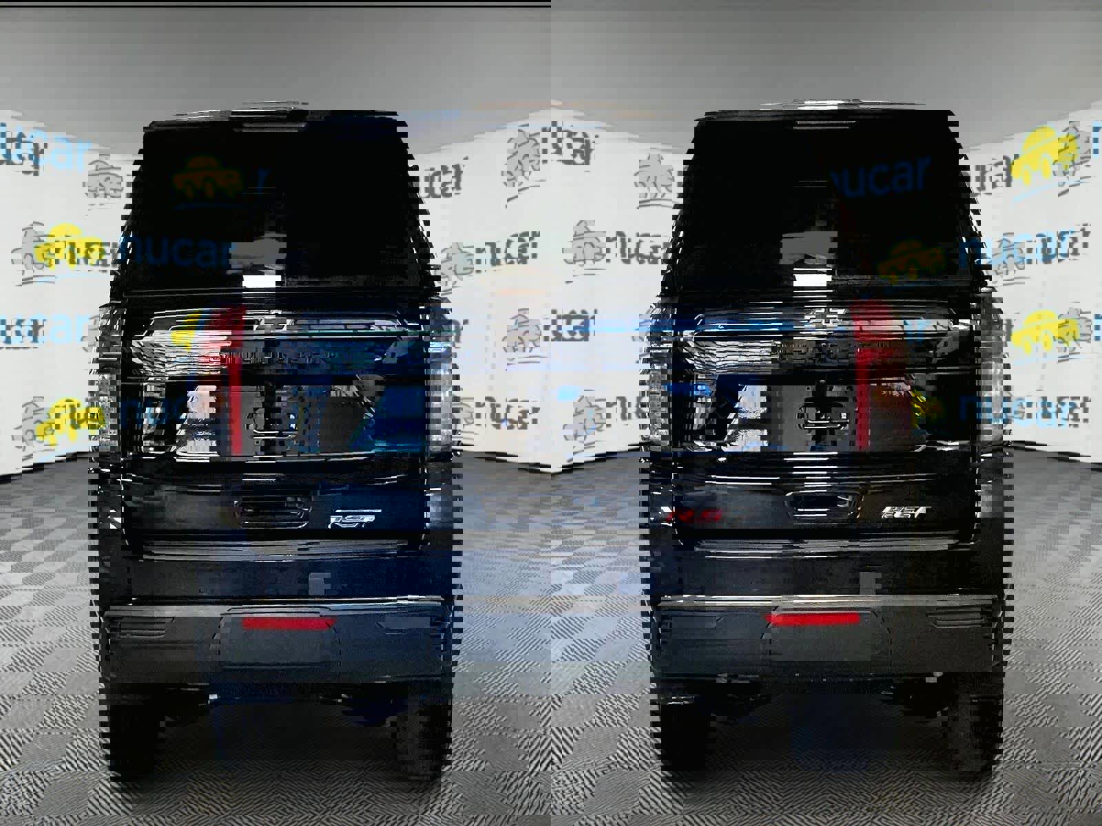 Used 2022 Chevrolet Suburban RST w/ Luxury Package image 5