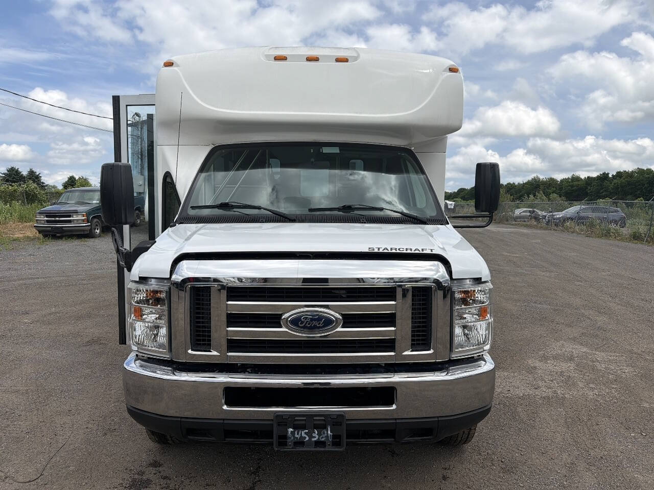 Used 2018 Ford E-350 and Econoline 350 Super Duty w/ Shuttle Bus Prep Package RWD image 3