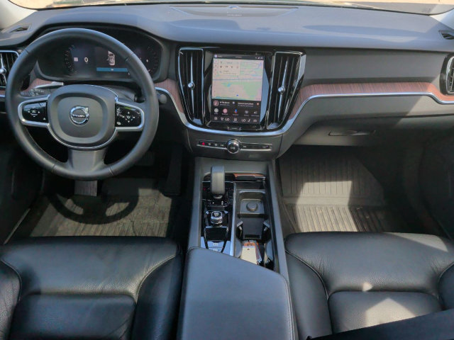Used 2023 Volvo S60 B5 Plus w/ Climate Package FWD image 28