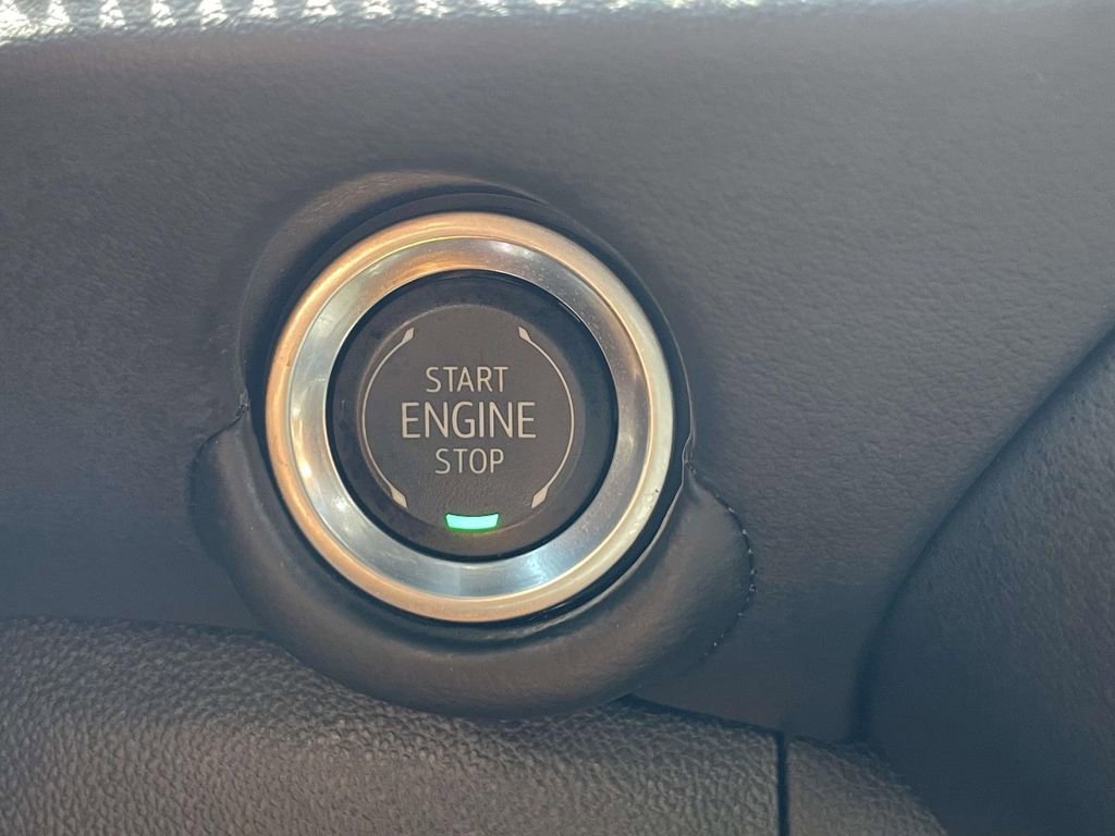 Used 2025 Chevrolet Tahoe High Country AWD/4WD image 37