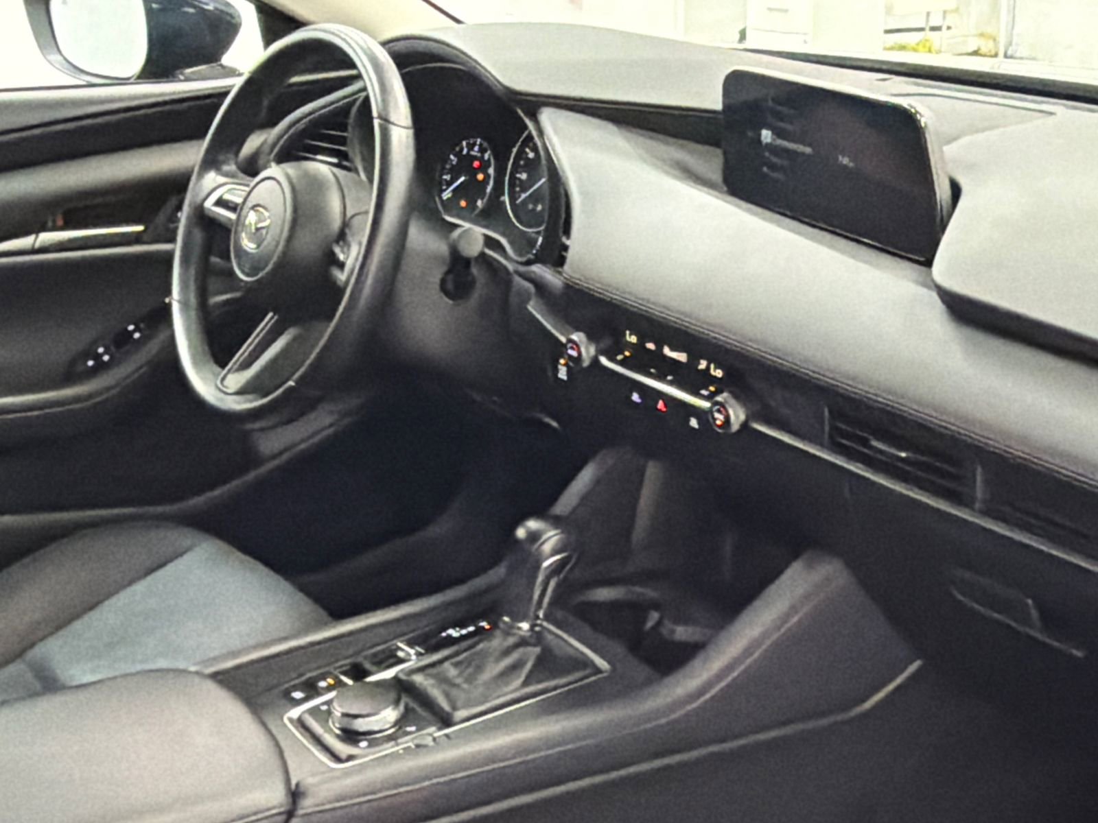 Used 2023 MAZDA MAZDA3 s image 8