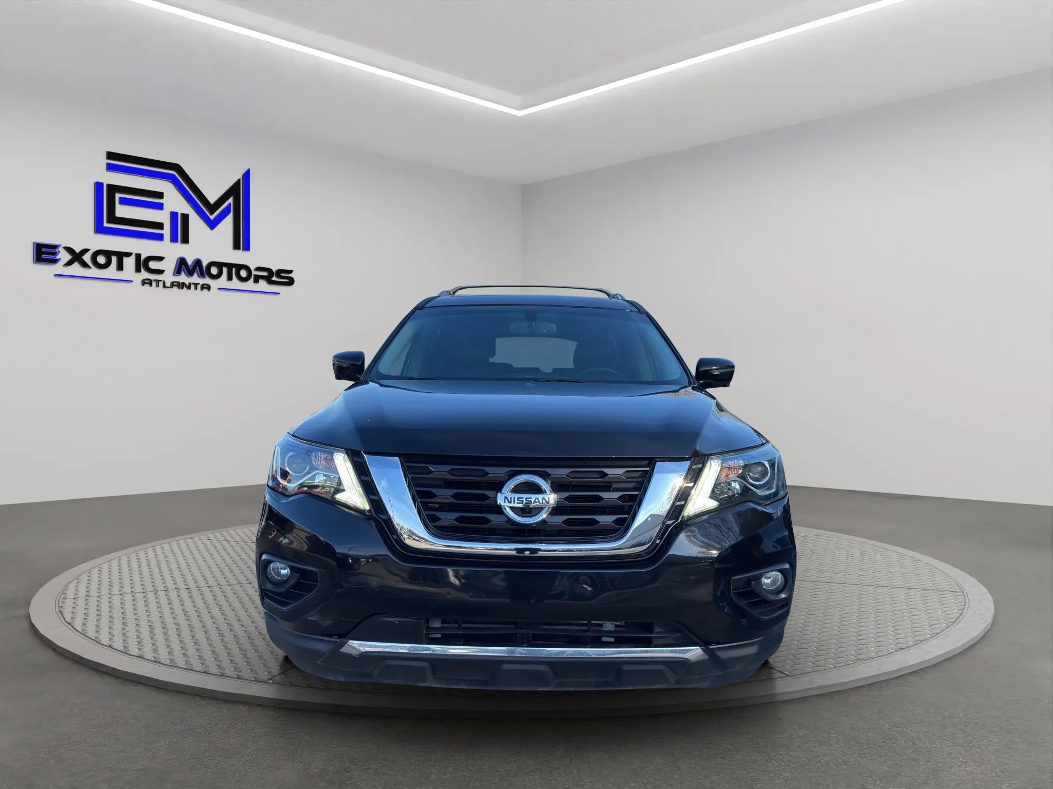 Used 2019 Nissan Pathfinder Platinum image 8