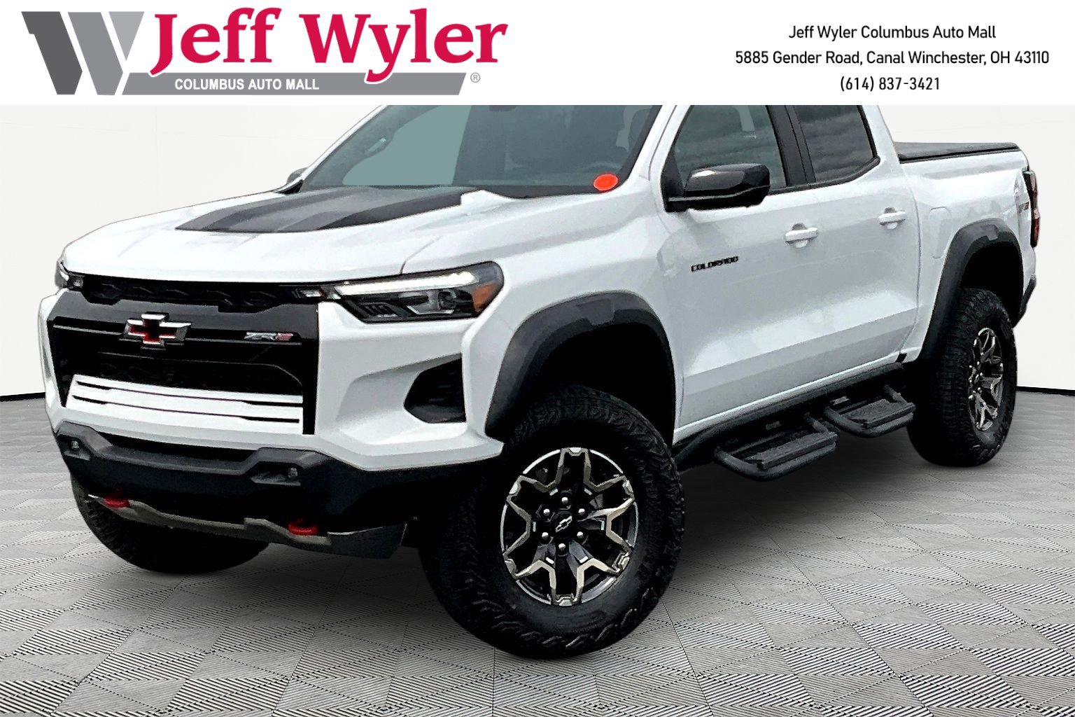 Used 2024 Chevrolet Colorado ZR2 w/ Technology Package AWD/4WD image 1