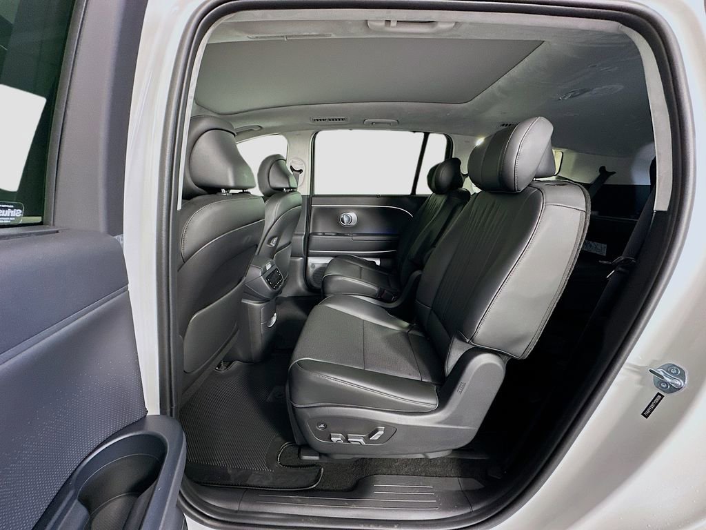 New 2026 Hyundai Ioniq 9 Calligraphy image 17