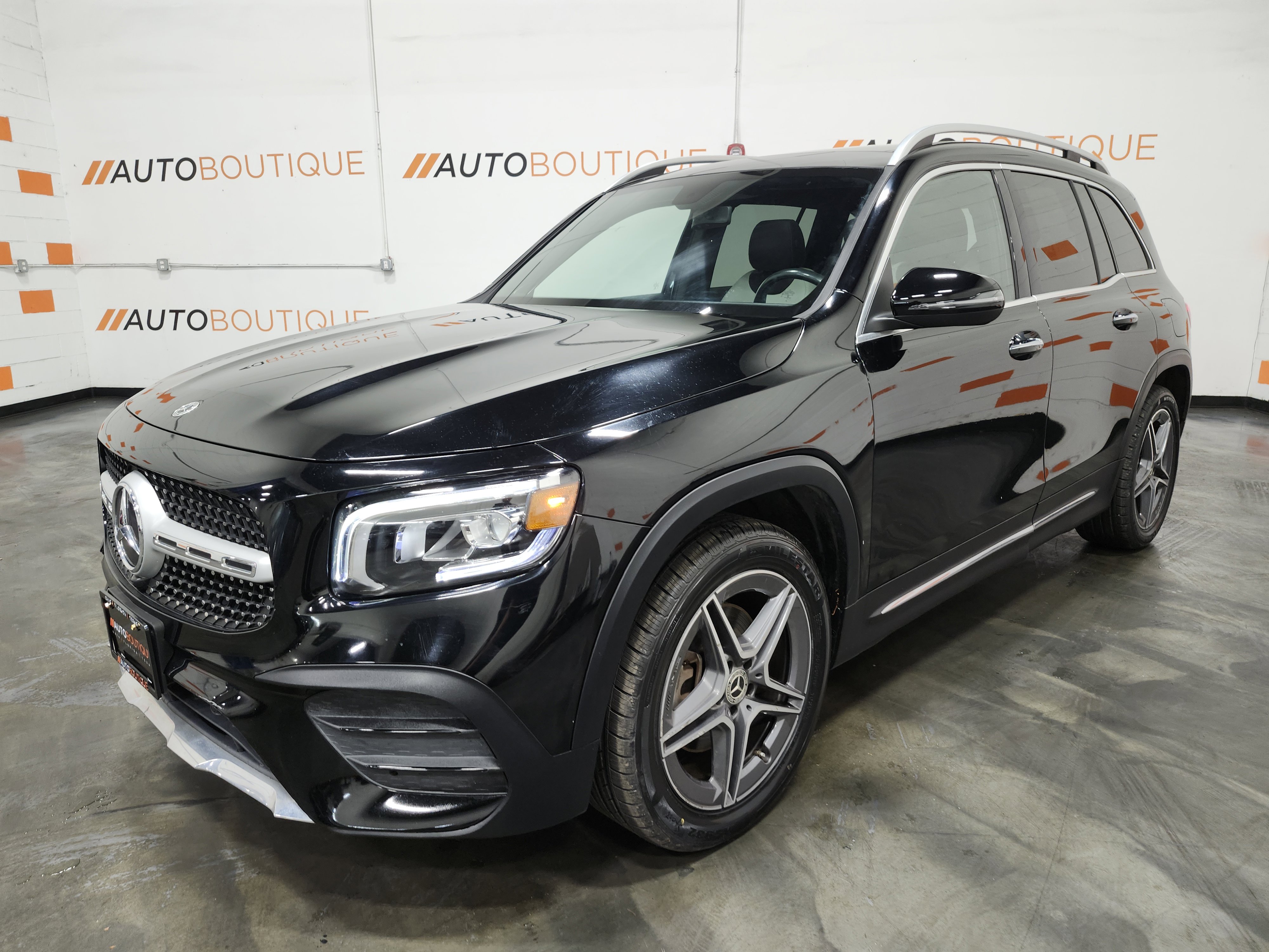 Used 2021 Mercedes-Benz GLB 250 4MATIC image 14