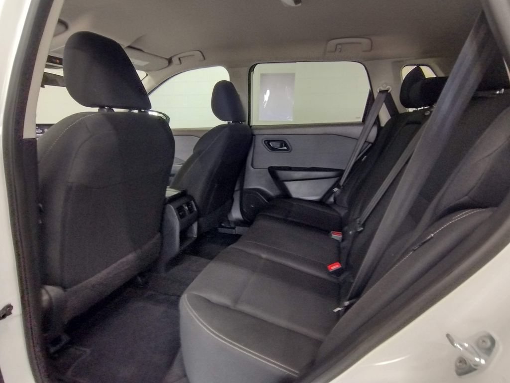 Used 2023 Nissan Rogue S AWD/4WD image 21