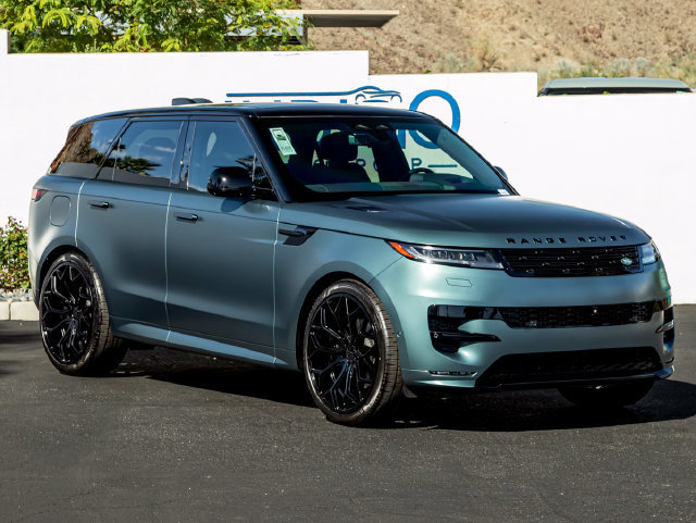 New 2025 Land Rover Range Rover Sport Dynamic SE AWD/4WD image 4