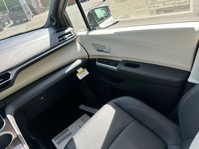 New 2026 Toyota Sienna Platinum AWD/4WD image 19