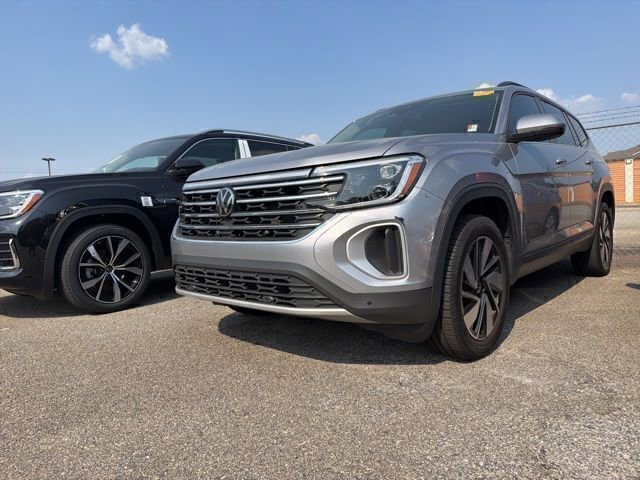 Used 2024 Volkswagen Atlas SE FWD image 10