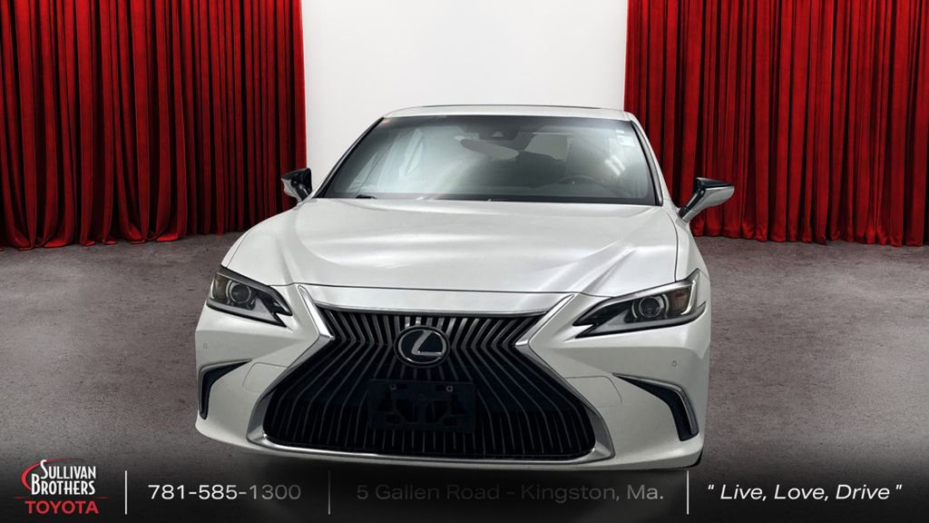 Used 2019 Lexus ES 300h image 2
