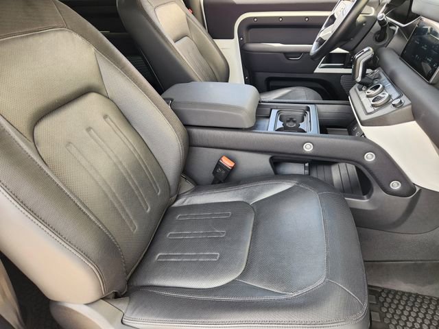 Used 2022 Land Rover Defender 90 X-Dynamic S image 14