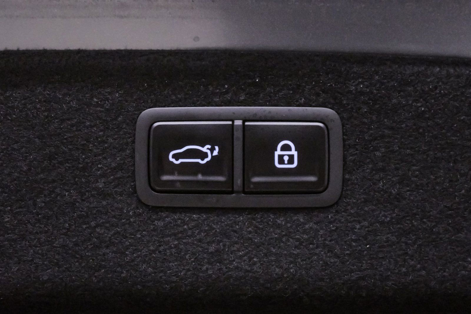 Certified 2025 Genesis G80 2.5T Advanced image 26