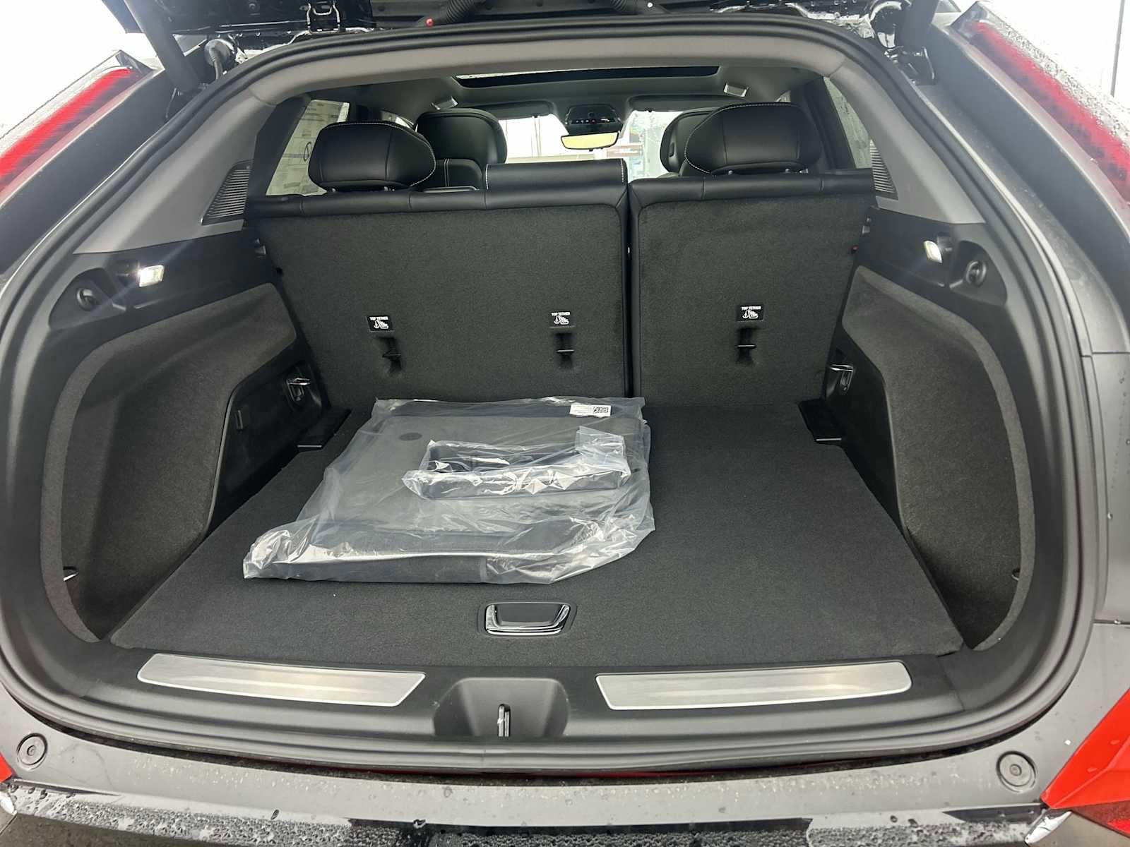 New 2026 Cadillac Optiq Sport 1 image 25