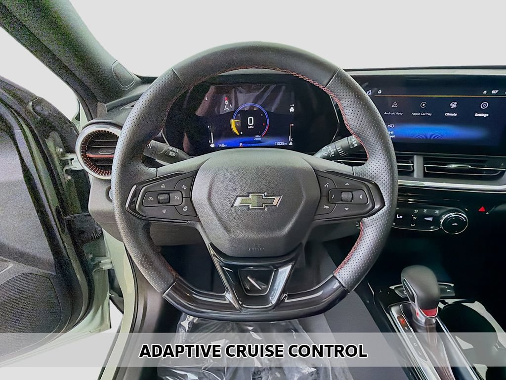 Used 2024 Chevrolet Trax RS w/ Driver Confidence Package FWD image 3