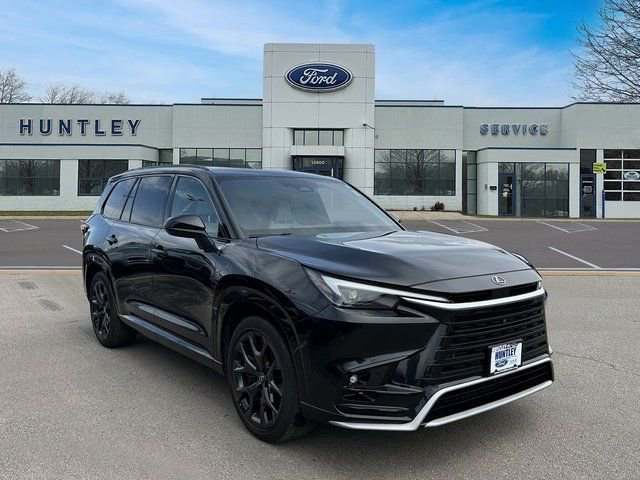 Used 2024 Lexus TX 500h AWD w/ Technology Package image 4