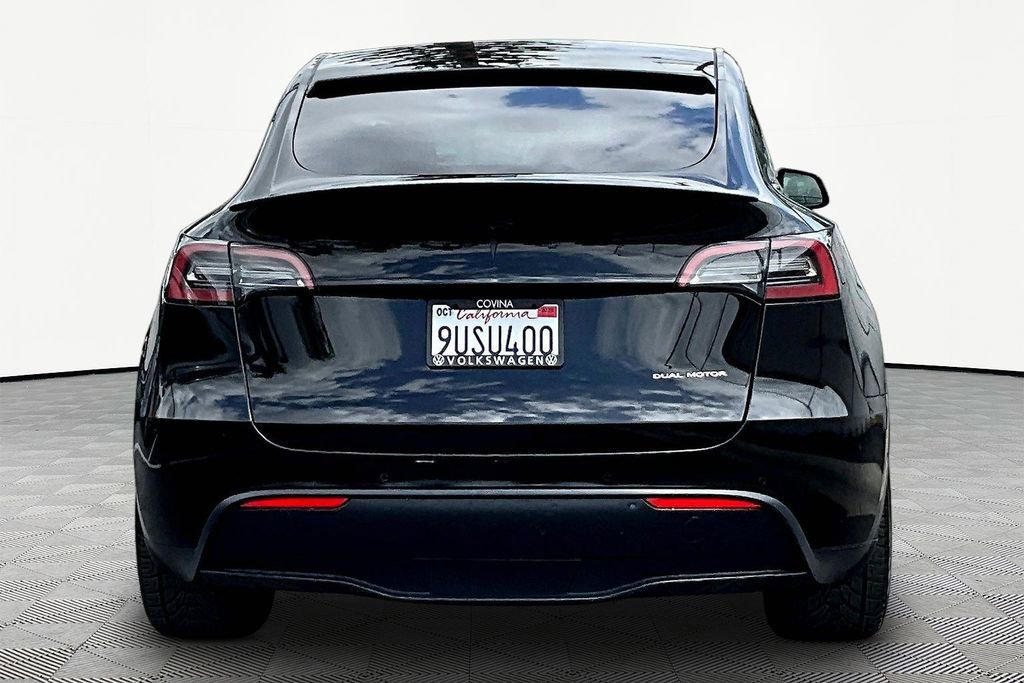 Used 2022 Tesla Model Y Long Range AWD/4WD image 5