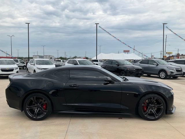 Used 2018 Chevrolet Camaro SS RWD image 33