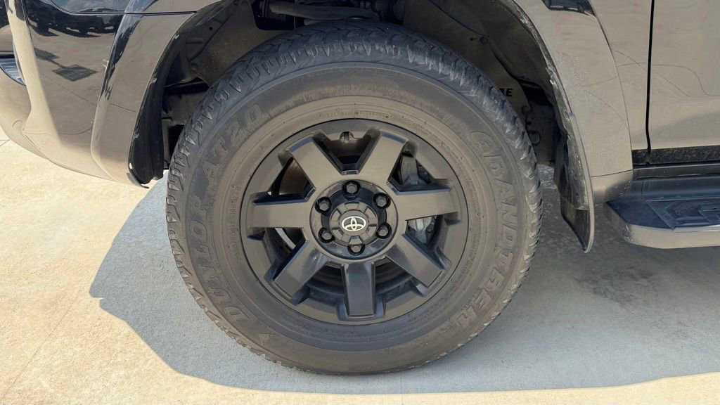 Used 2023 Toyota 4Runner TRD Off-Road Premium AWD/4WD image 10